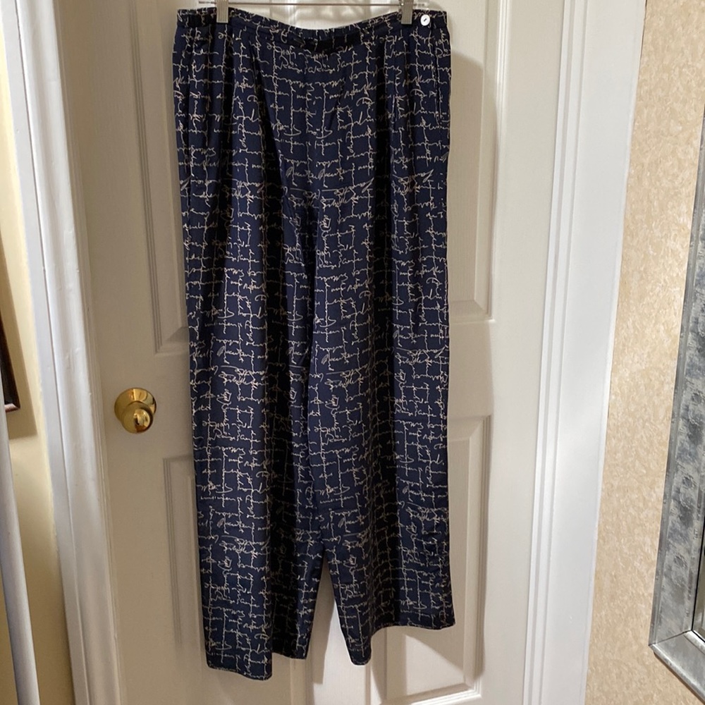 Wide leg pants